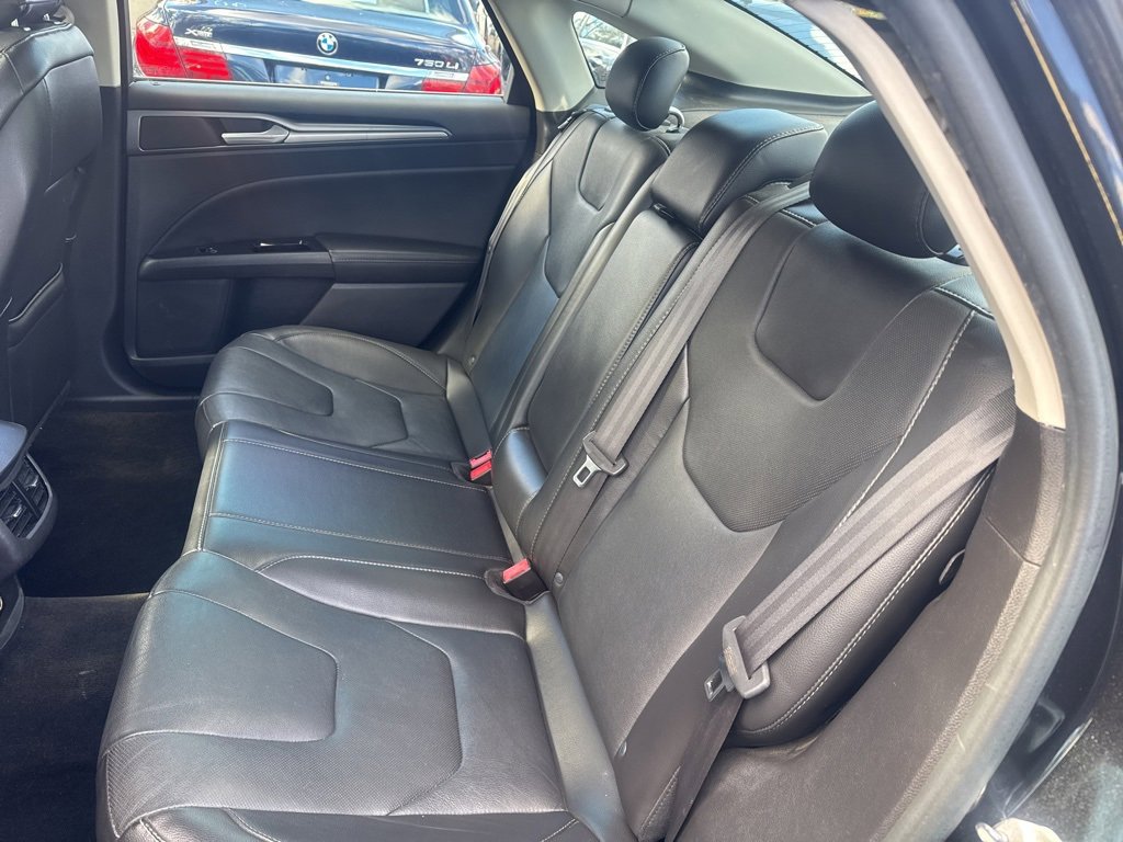 Used 2015 Ford Fusion Titanium image 25