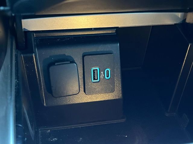 Used 2020 Ford Explorer Limited image 39