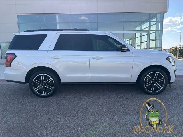 Used 2019 Ford Expedition Limited w/ Equipment Group 303A AWD/4WD image 3