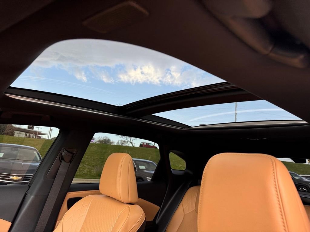 Used 2025 Lexus RX 350 Premium Plus w/ Convenience Package AWD/4WD image 7