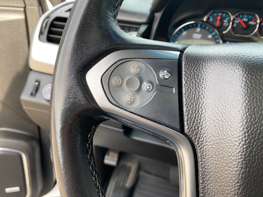 Used 2020 Chevrolet Suburban LT image 41