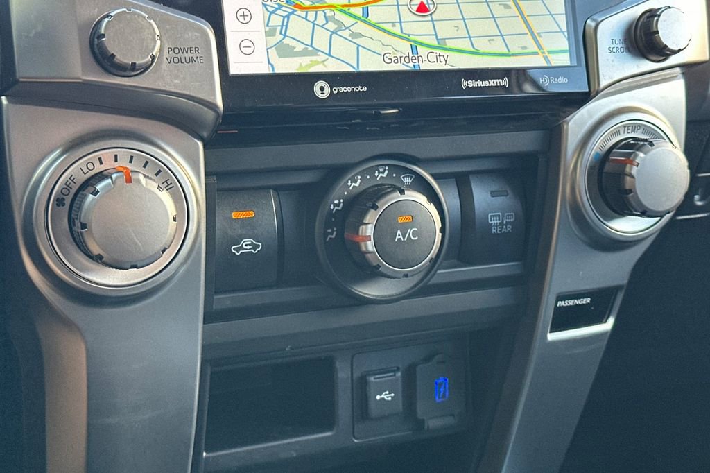 Used 2022 Toyota 4Runner SR5 Premium w/ Moonroof Package AWD/4WD image 21