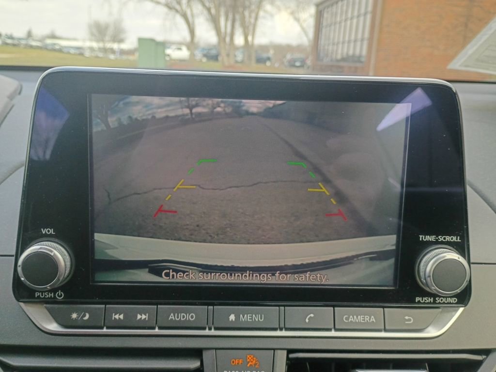 Used 2024 Nissan Altima 2.5 SV image 34