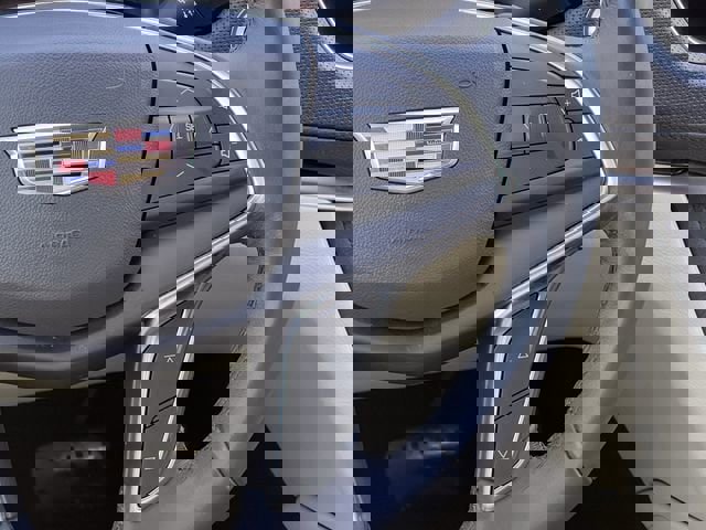 Used 2018 Cadillac XT5 Luxury w/ Driver Awareness Package image 16