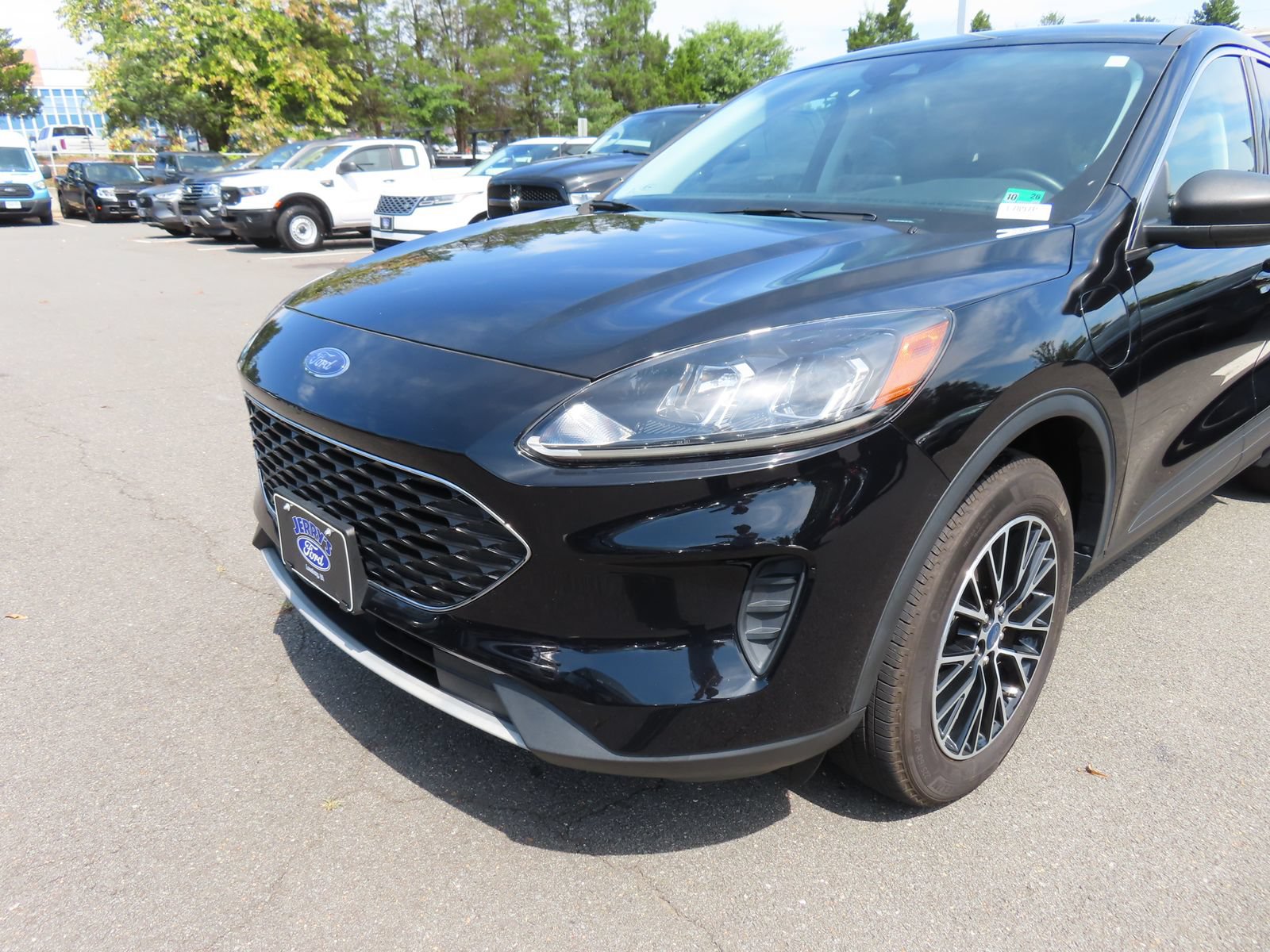 Certified 2022 Ford Escape SE w/ Convenience Package FWD image 9