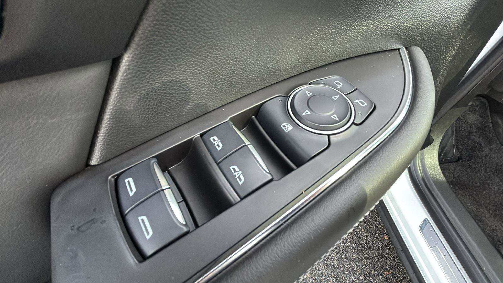 Certified 2025 Buick Envision Avenir image 11