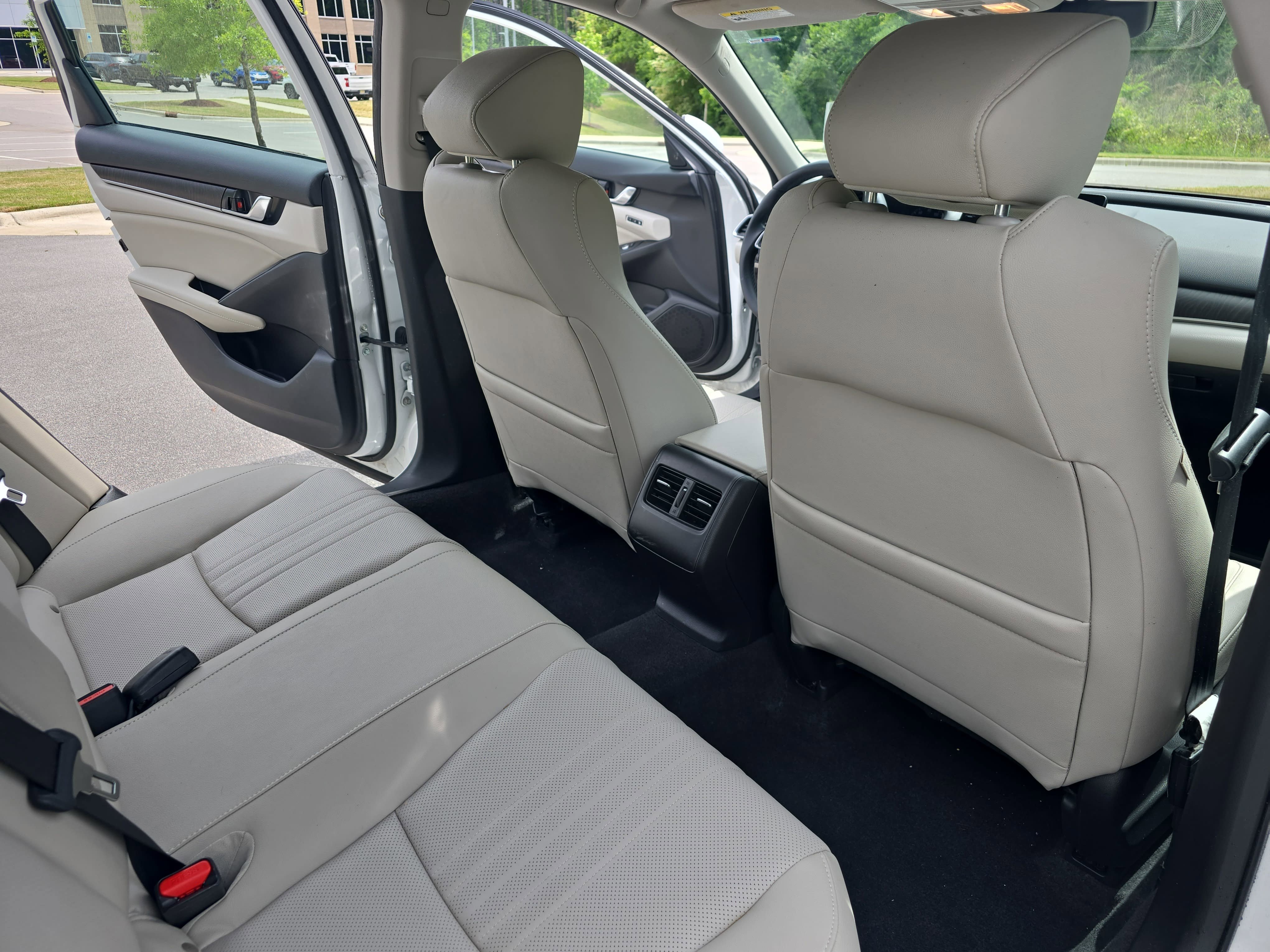 Used 2019 Honda Accord EX-L image 11