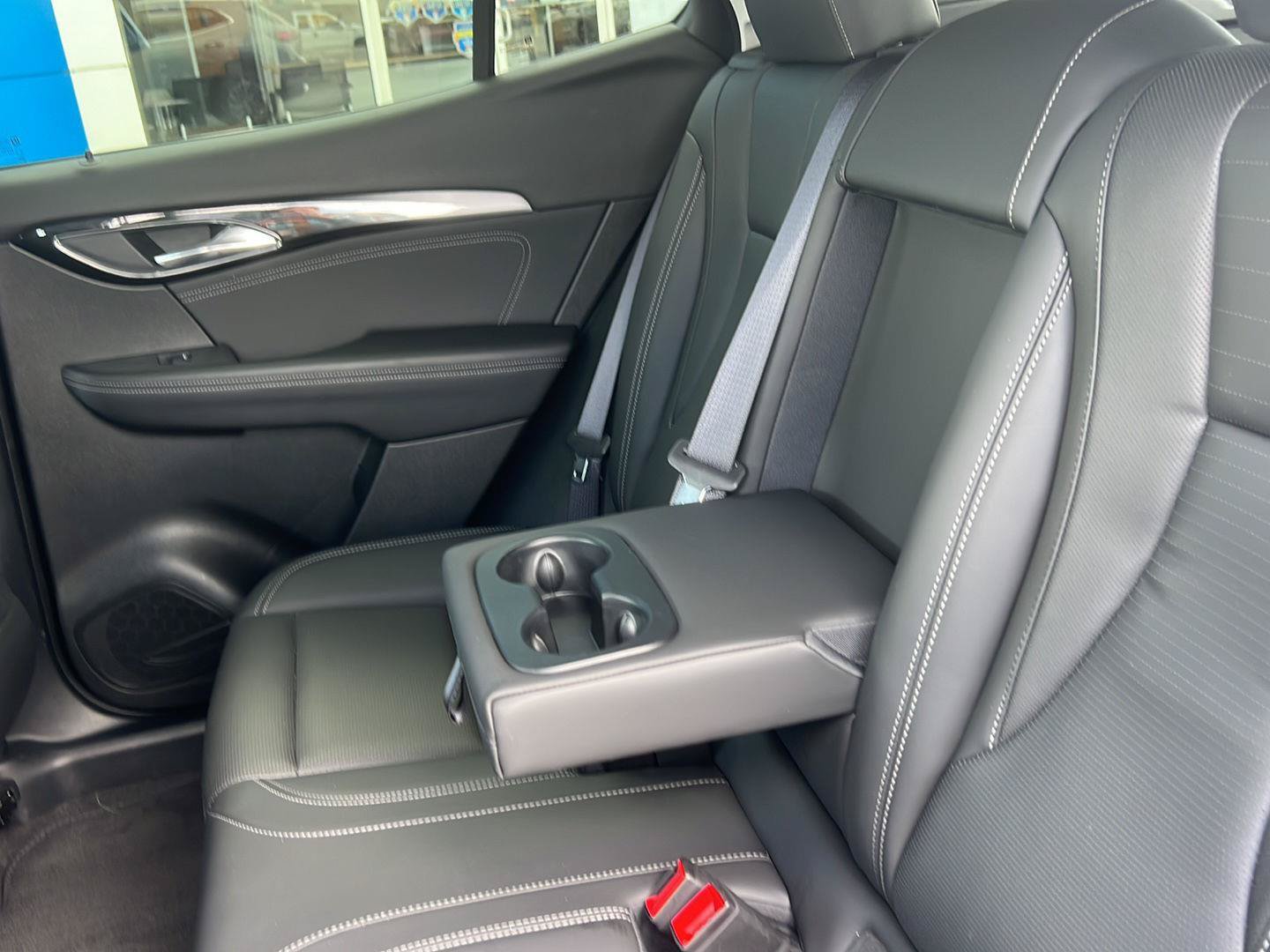 Used 2025 Buick Envision Preferred AWD/4WD image 27