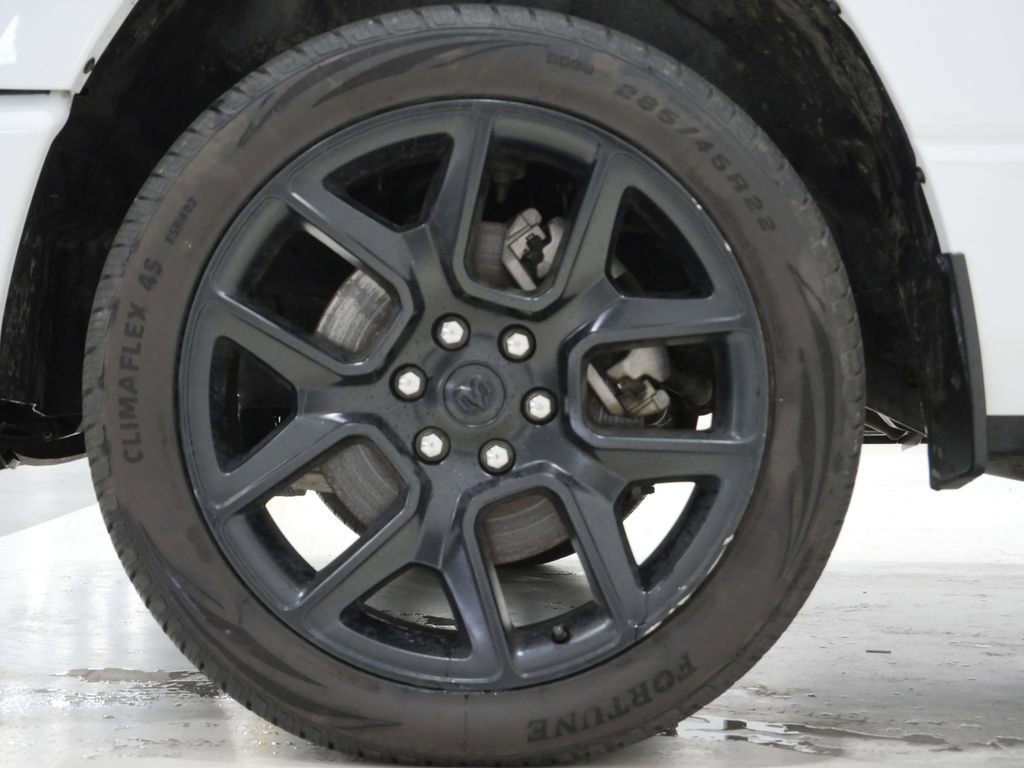 Used 2024 RAM 1500 Laramie AWD/4WD image 6