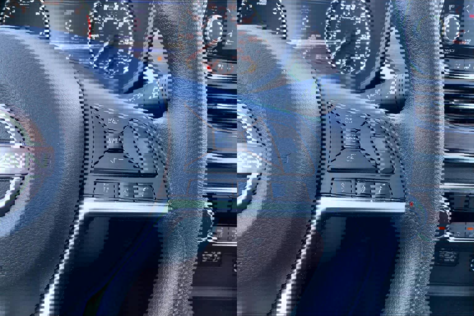 Used 2025 Nissan Altima 2.5 SV image 25