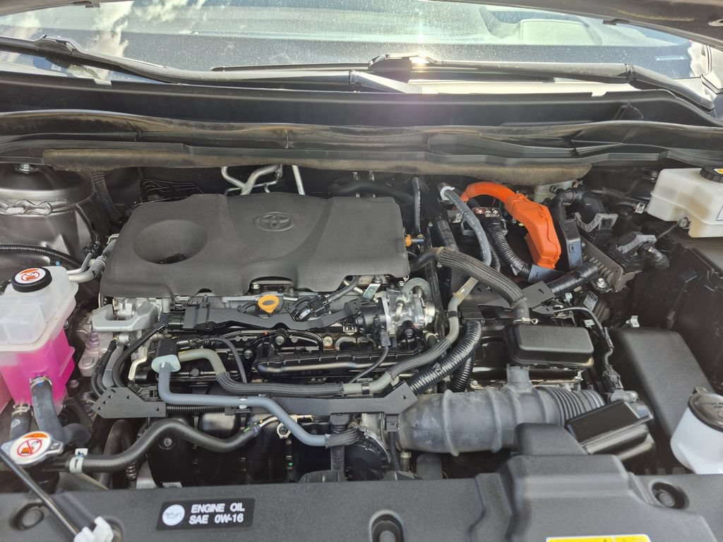 Used 2023 Toyota Sienna Platinum AWD/4WD image 18