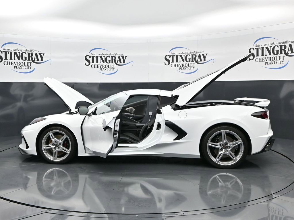 Used 2025 Chevrolet Corvette Stingray Premium Cpe w/ Z51 Performance Package image 28