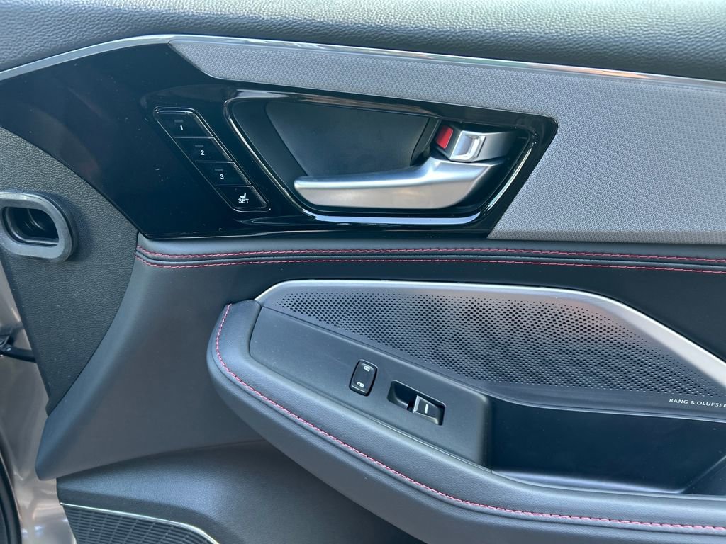 New 2025 Acura MDX SH-AWD image 28