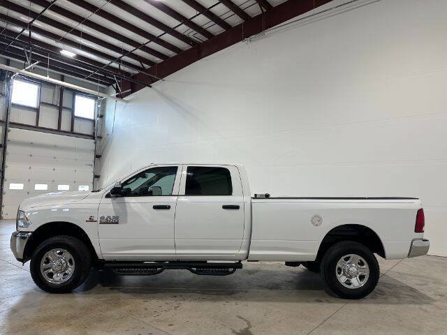 Used 2016 RAM 2500 Tradesman w/ Chrome Appearance Group AWD/4WD image 11