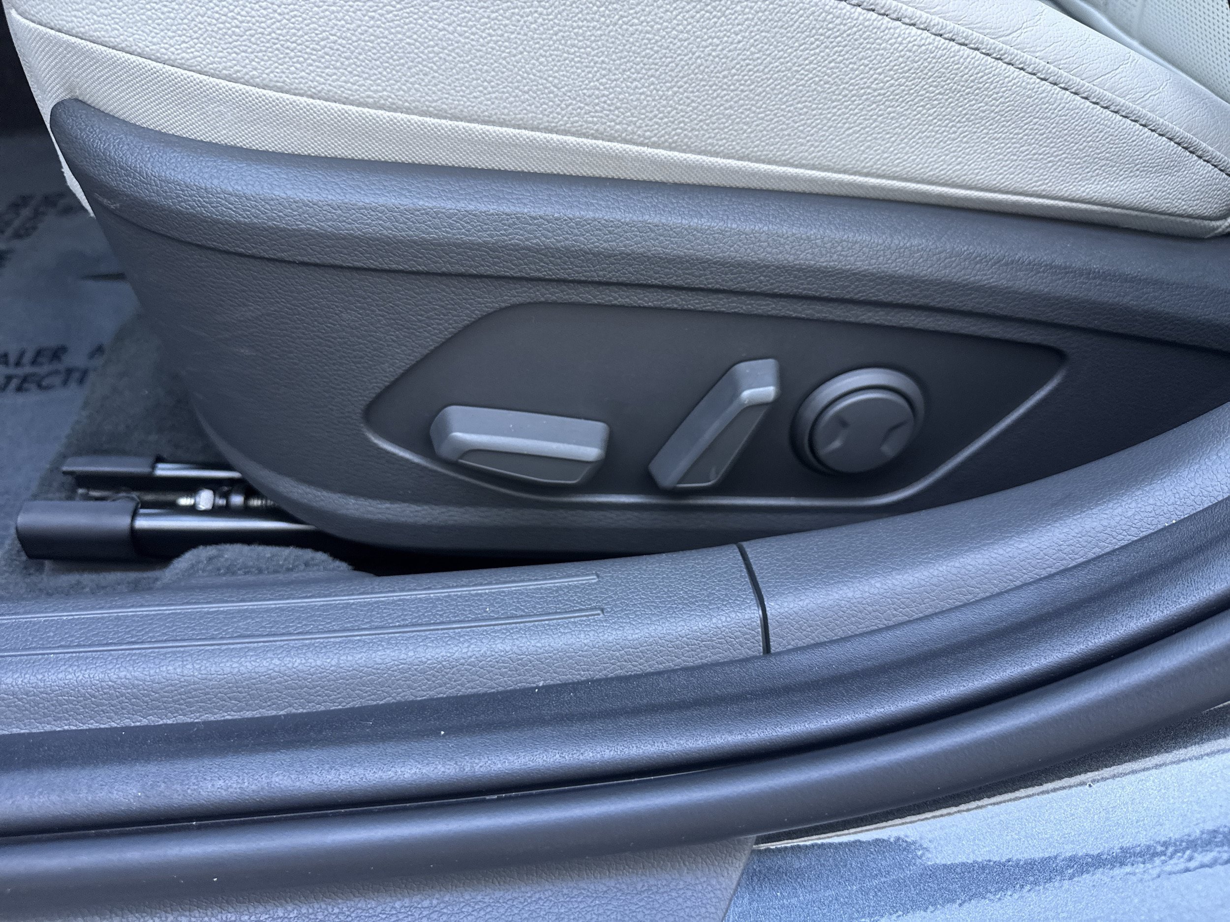 Used 2023 Hyundai Sonata Limited FWD image 6