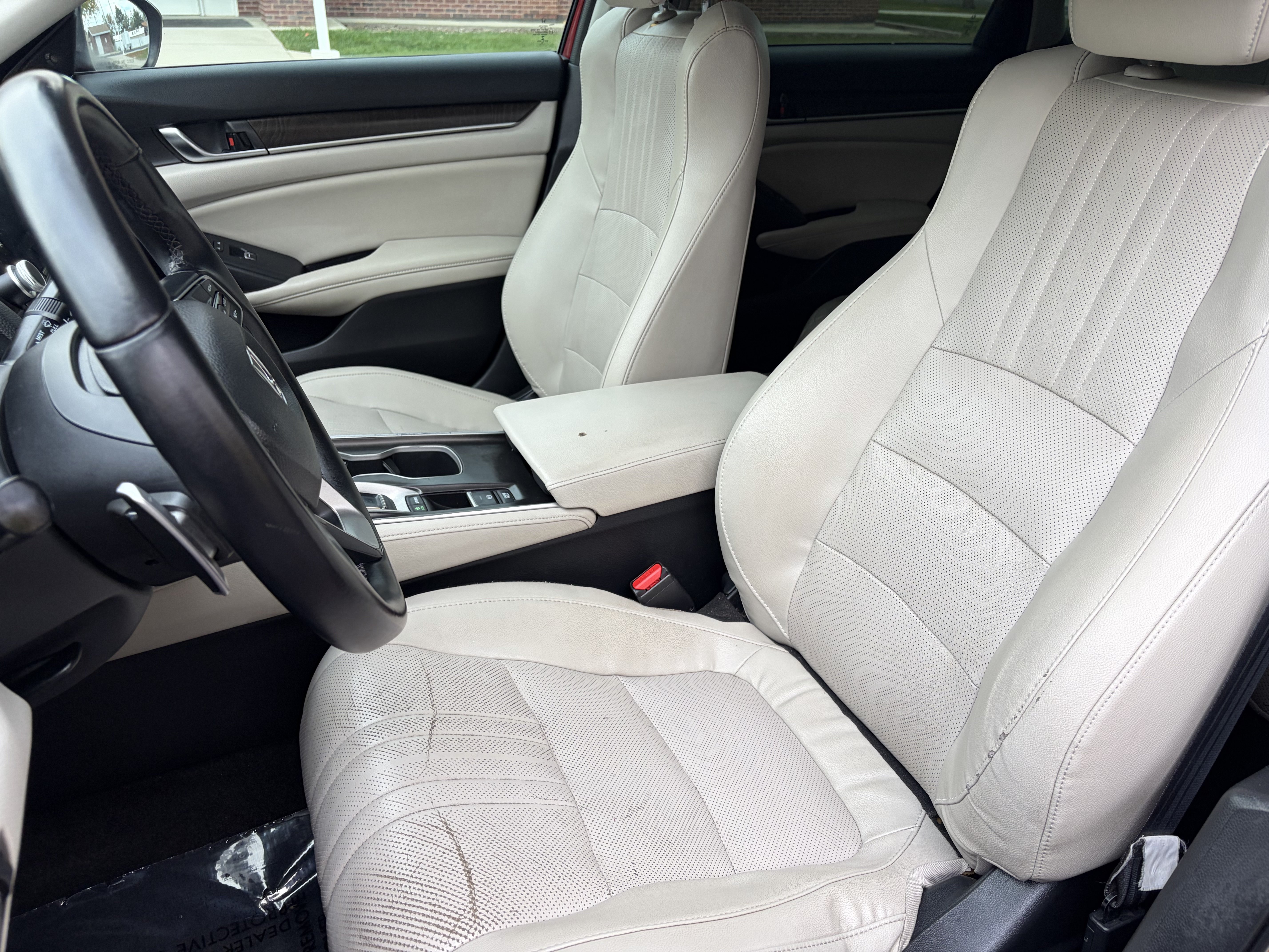 Used 2018 Honda Accord EX-L image 16