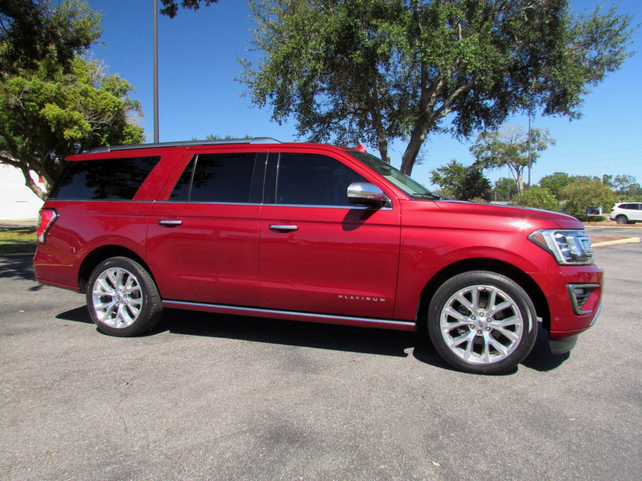 Used 2018 Ford Expedition Max Platinum image 10