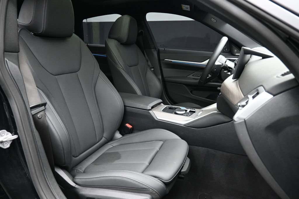 Used 2025 BMW i4 xDrive40i w/ M Sport Package AWD/4WD image 25