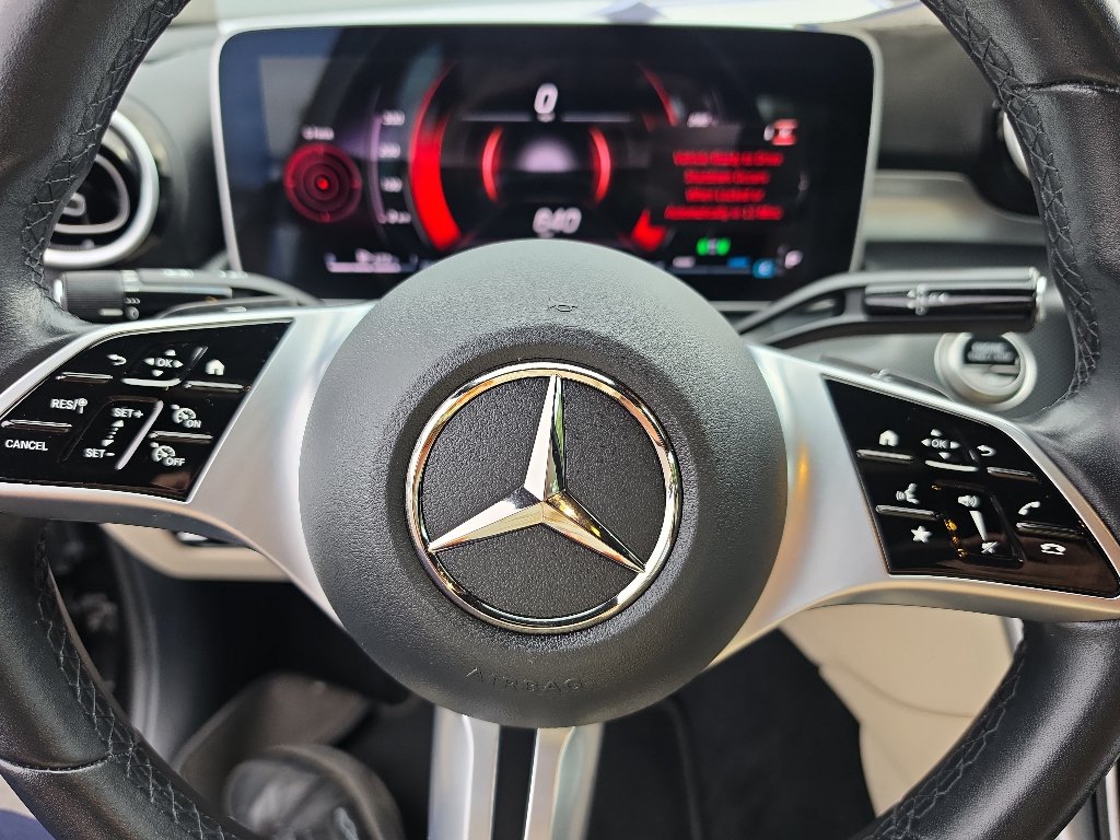 Used 2025 Mercedes-Benz C 300 Sedan image 26