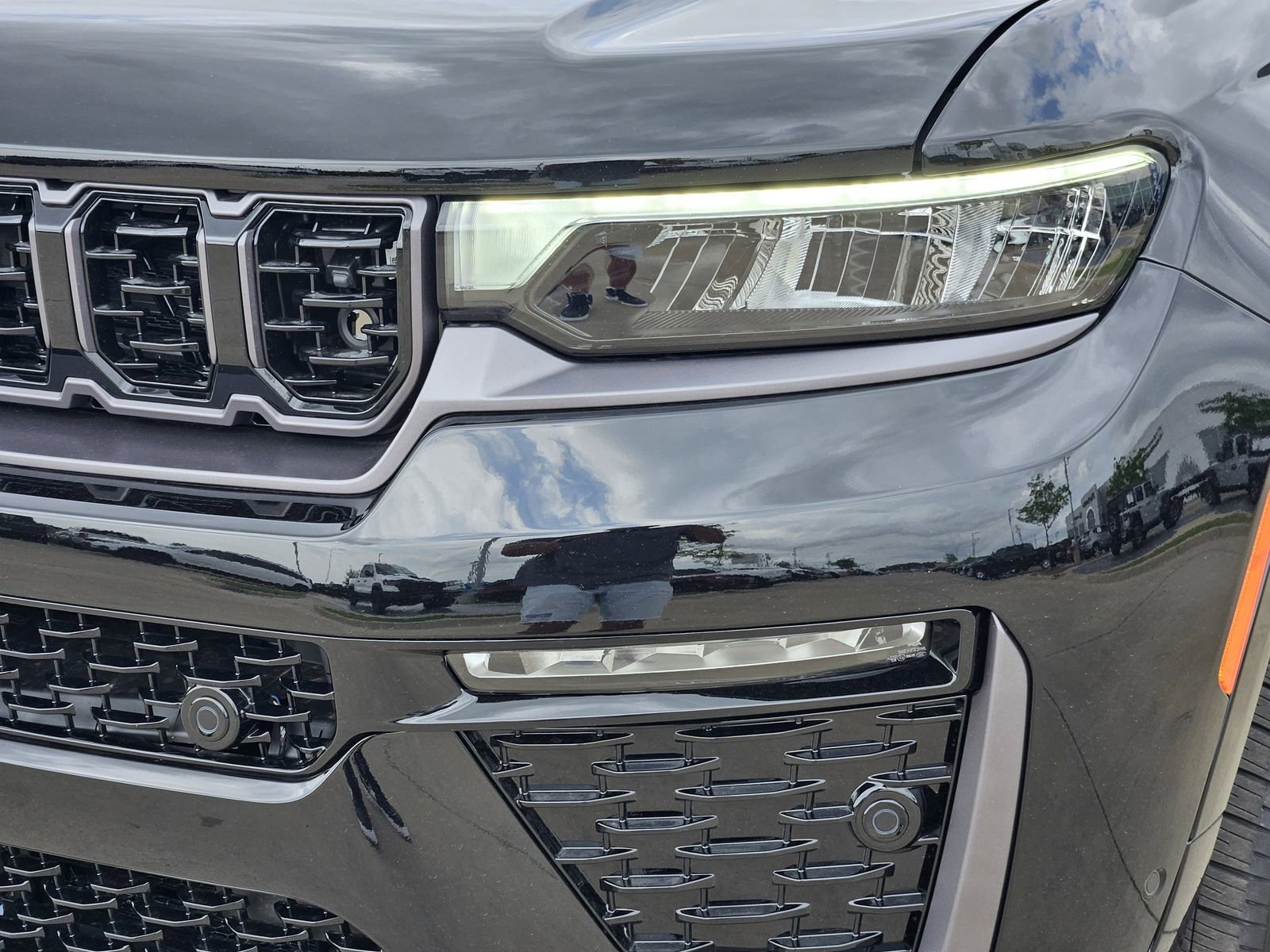 New 2026 Jeep Grand Cherokee L Summit AWD/4WD image 10