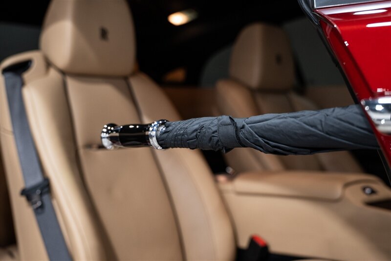 Used 2019 Rolls-Royce Wraith RWD image 33