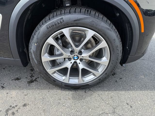 New 2026 BMW X5 xDrive40i AWD/4WD image 16