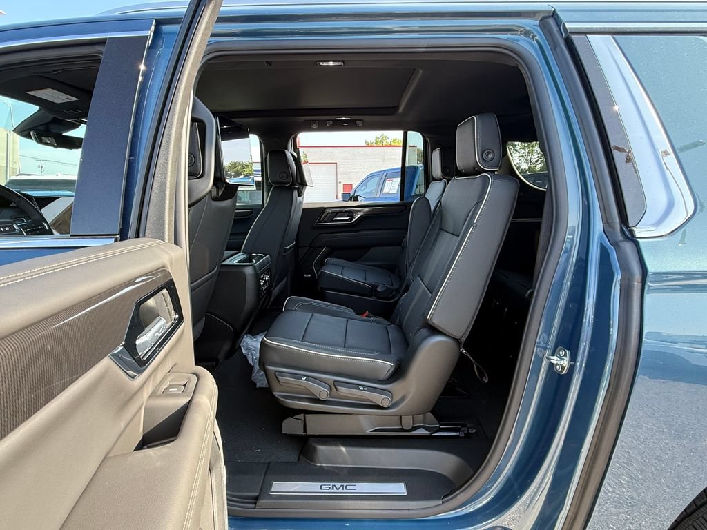 New 2026 GMC Yukon XL Elevation w/ Elevation Premium Package AWD/4WD image 25
