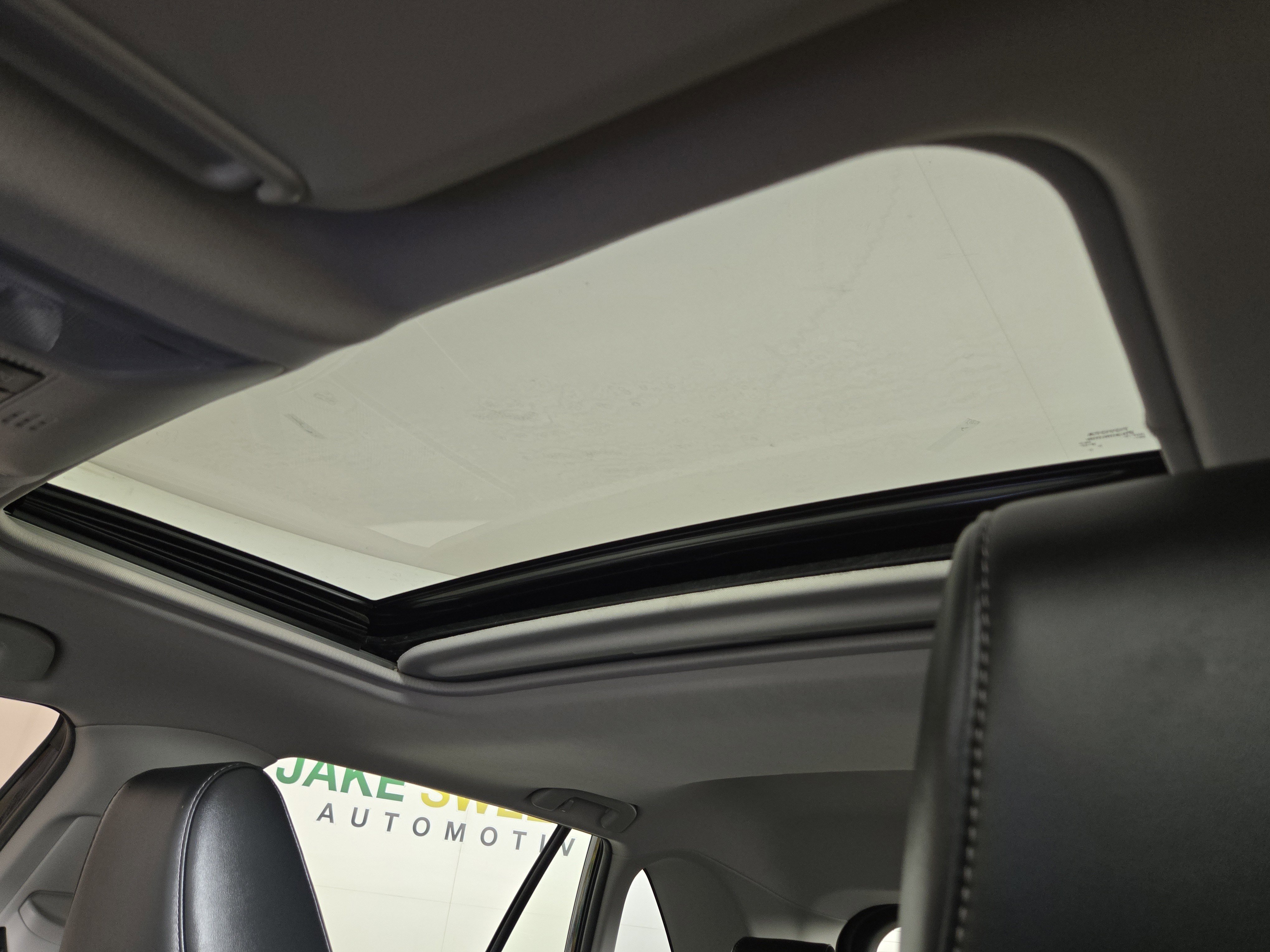 Used 2019 Toyota RAV4 Limited image 22