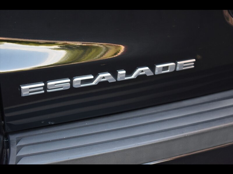 Used 2017 Cadillac Escalade Platinum AWD/4WD image 53