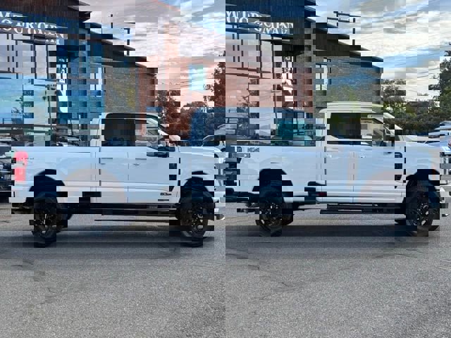 New 2025 Ford F250 Lariat w/ Lariat Ultimate Package image 2