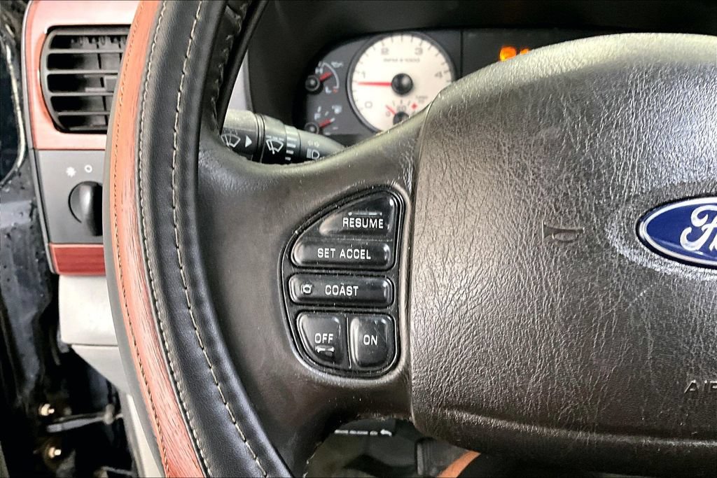 Used 2006 Ford F250 XL AWD/4WD image 11