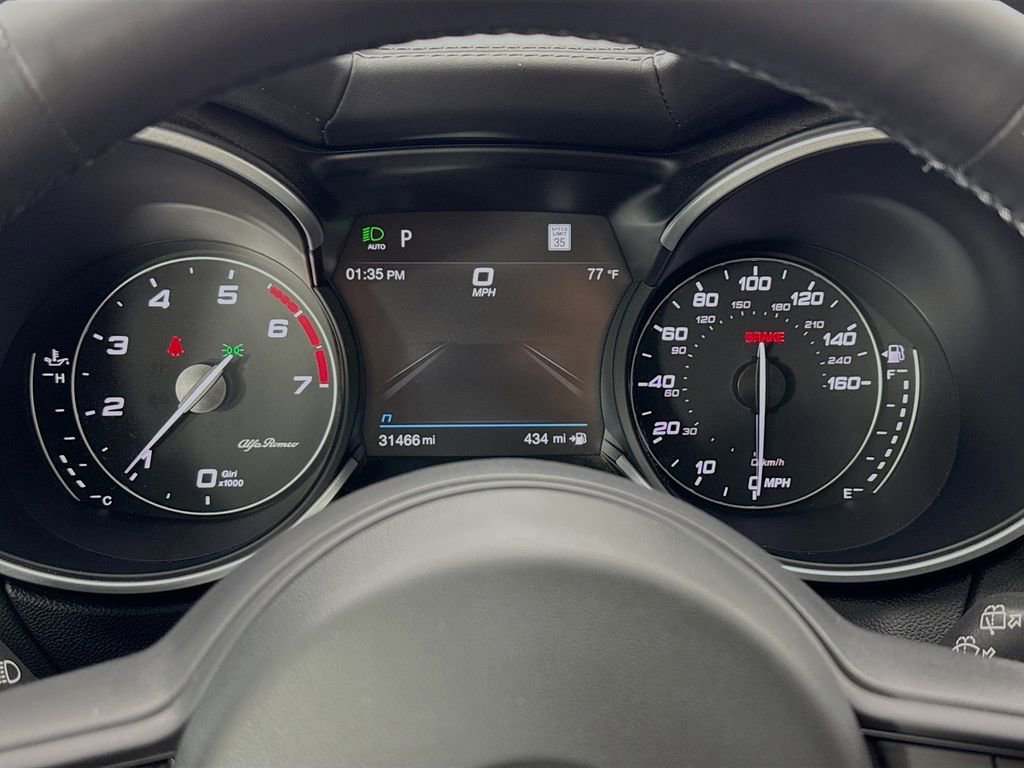 Used 2023 Alfa Romeo Stelvio Veloce image 17