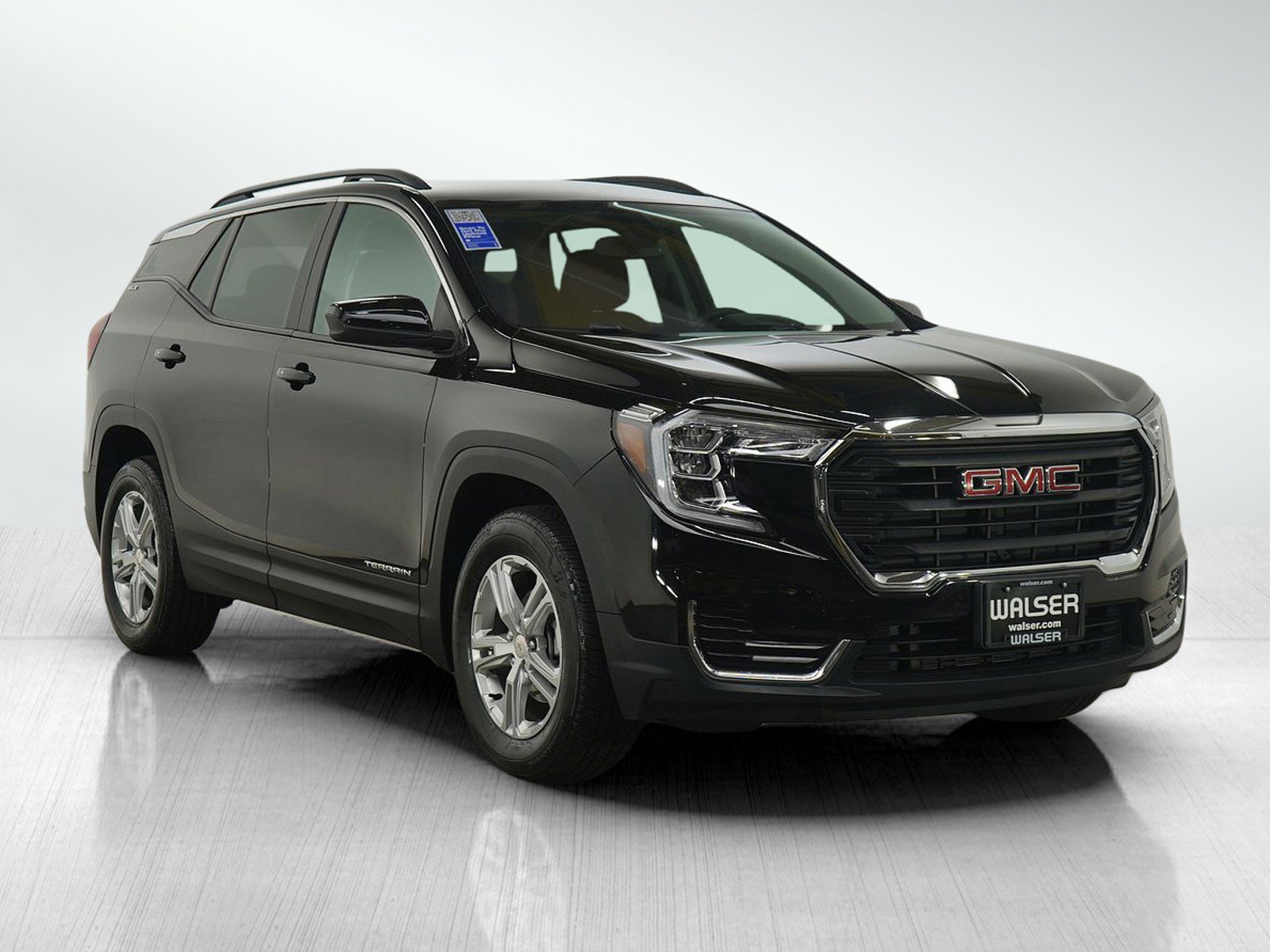 Used 2022 GMC Terrain SLE w/ Driver Convenience Package image 7