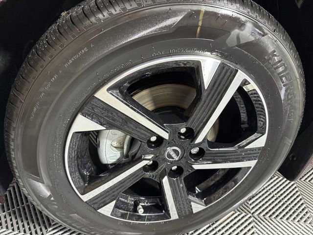 Used 2025 Nissan Sentra SV image 12