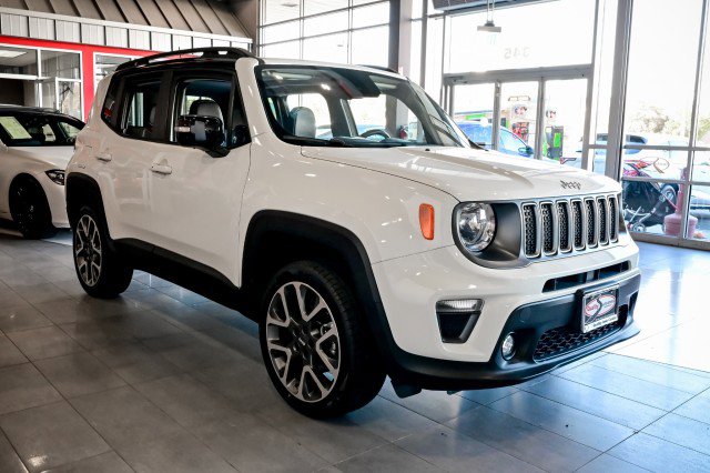 Used 2022 Jeep Renegade Limited w/ Sun, Sound & Wheels Group AWD/4WD video 3