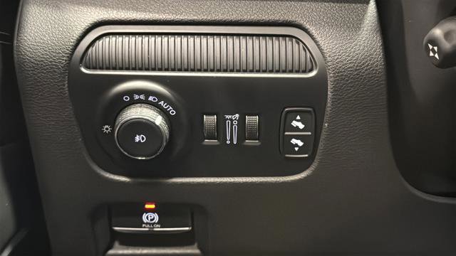 Used 2022 Jeep Wagoneer Series II AWD/4WD image 37