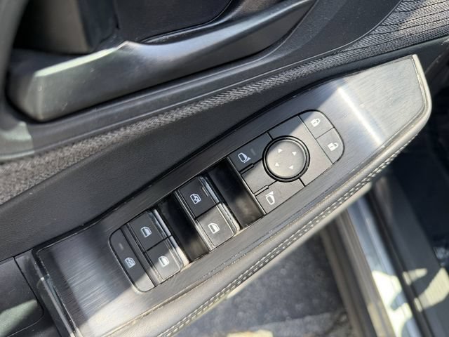 Used 2021 Nissan Rogue S AWD/4WD image 12