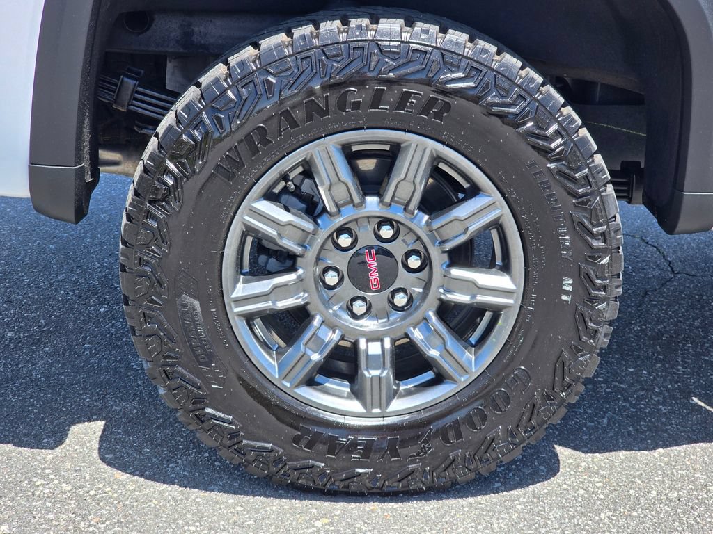 Certified 2025 GMC Sierra 1500 AT4X AWD/4WD image 24