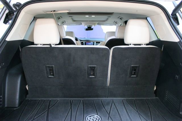 Used 2023 Buick Enclave Avenir w/ Avenir Technology Package AWD/4WD image 17