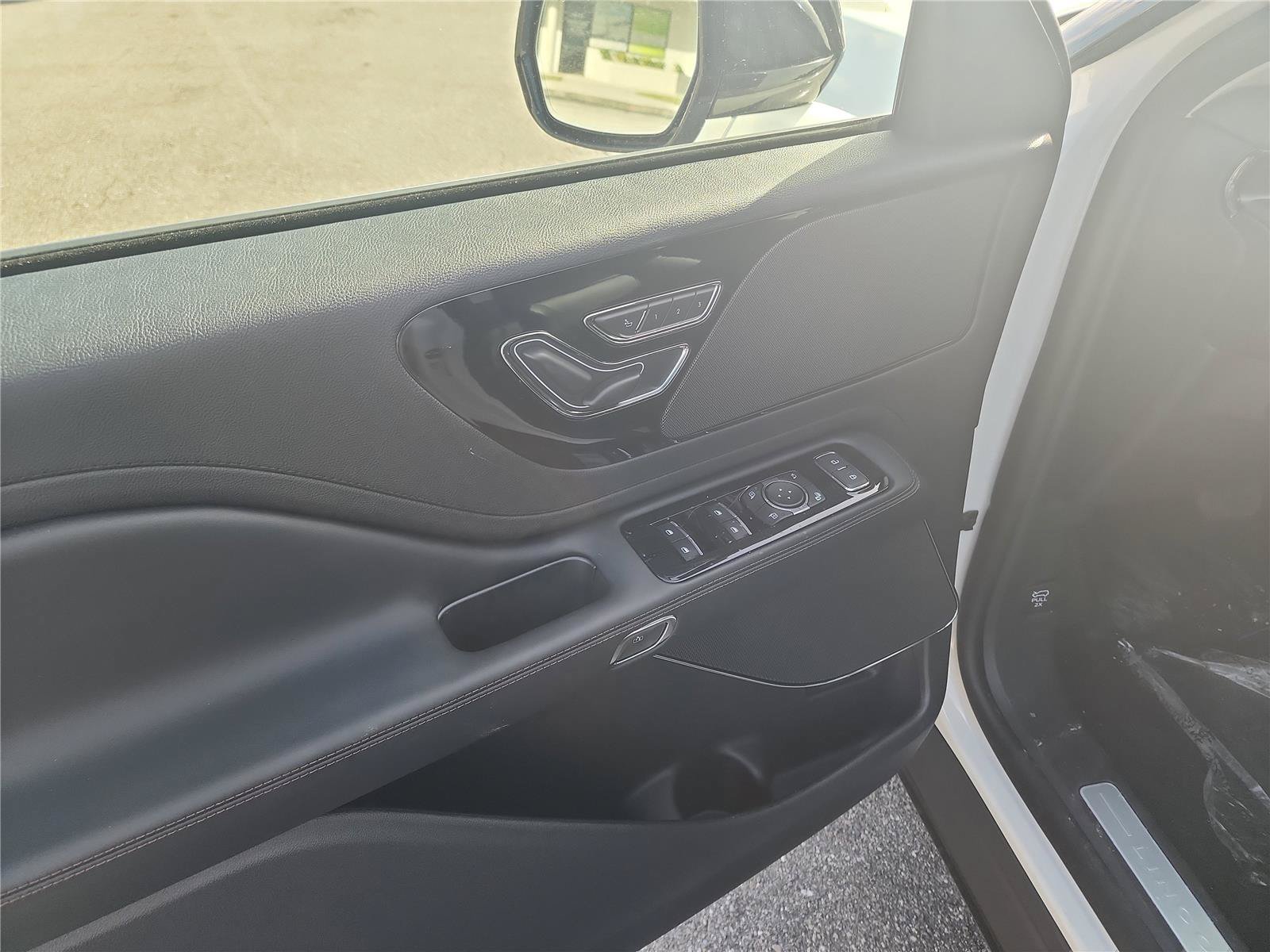 New 2026 Lincoln Aviator 2WD image 12