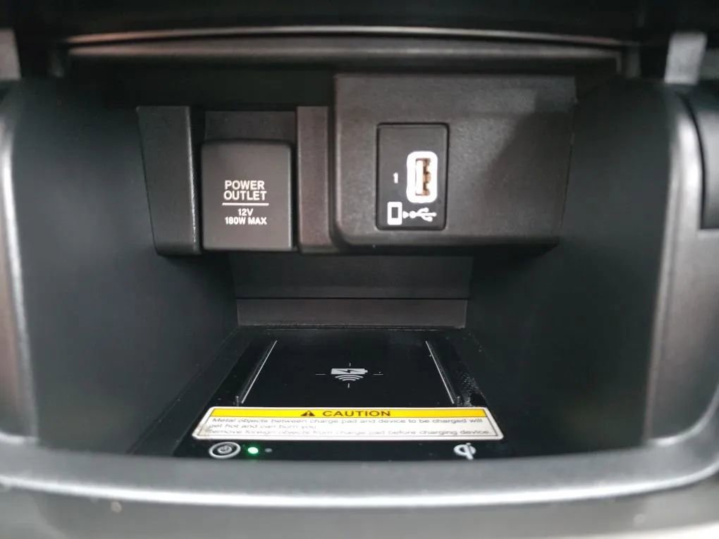 Used 2018 Honda Accord Touring image 39