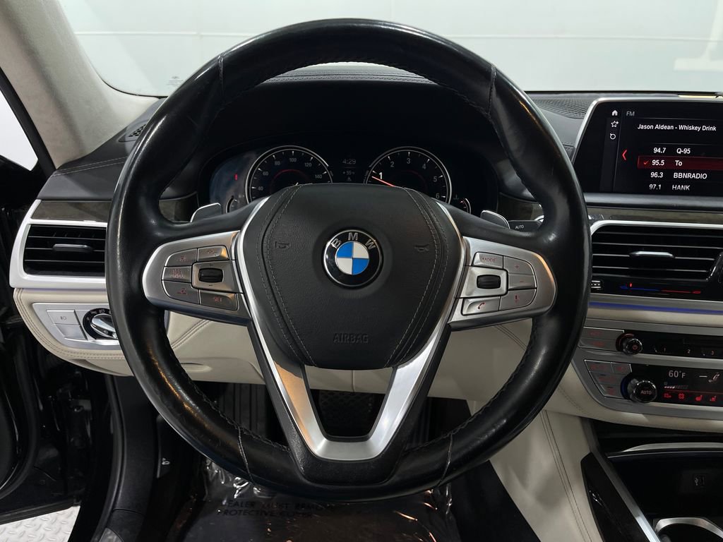 Used 2018 BMW 750i w/ Executive Package RWD image 23