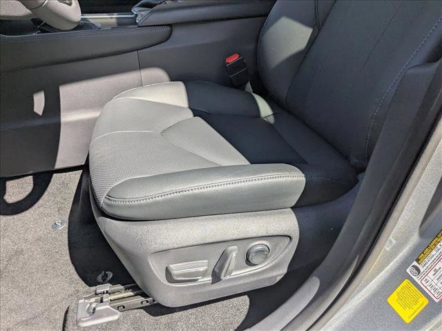 New 2025 Toyota Grand Highlander Limited image 4