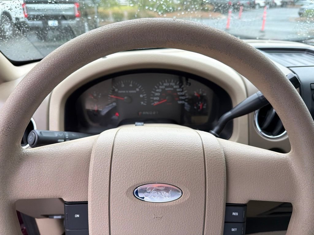 Used 2004 Ford F150 XLT RWD image 4