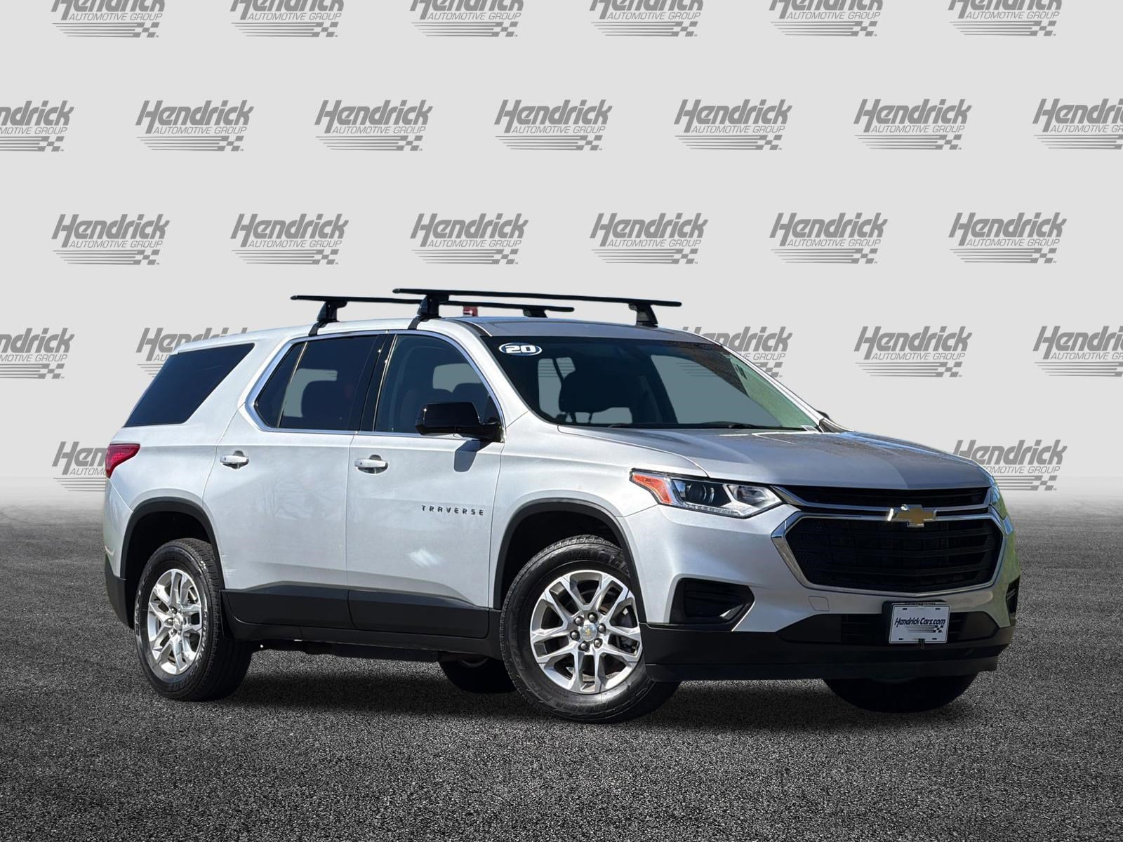 Used 2020 Chevrolet Traverse LS image 2
