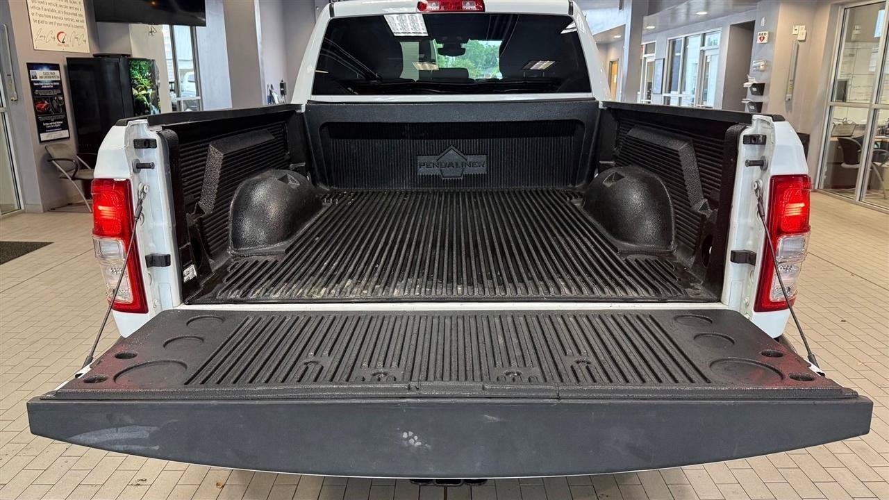 Used 2022 RAM 3500 Big Horn w/ Level A Equipment Group AWD/4WD image 8