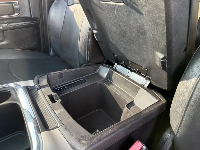 Used 2016 RAM 2500 Laramie AWD/4WD image 35