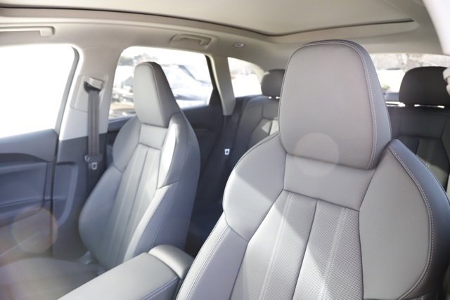 New 2025 Audi Q5 Premium Plus image 12