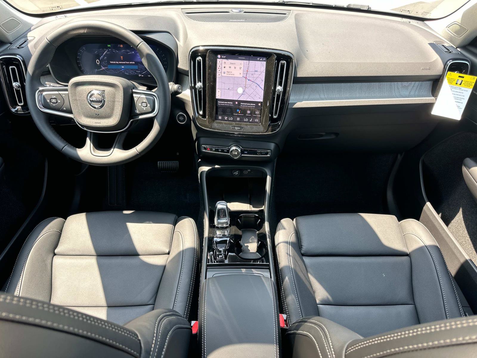 New 2026 Volvo XC40 B5 Ultra w/ Climate Package AWD/4WD image 7
