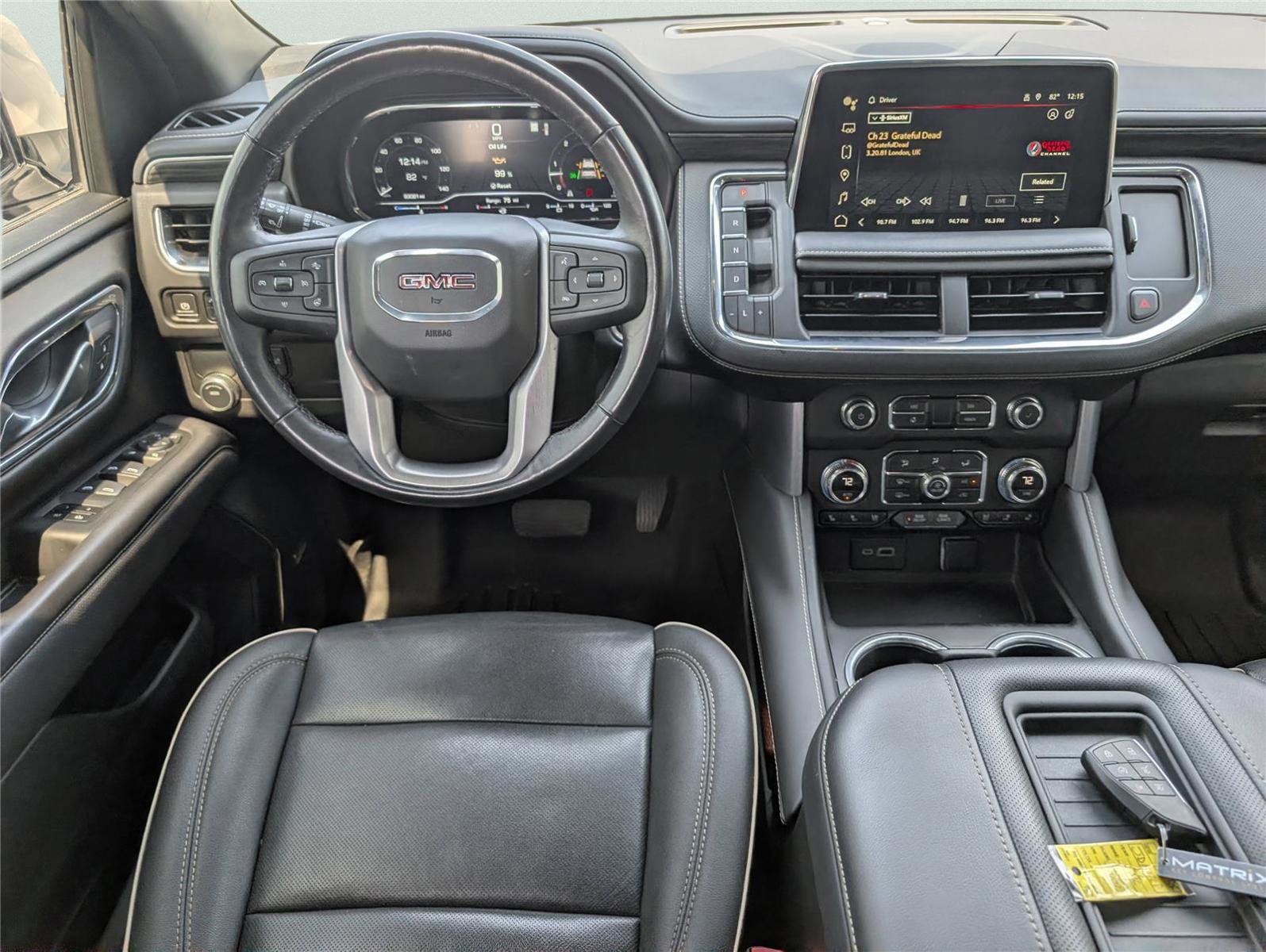 Used 2022 GMC Yukon SLT w/ SLT Premium Package image 28